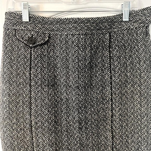 Ann Taylor Wool Blend Pencil Skirt Womens Size 6P - Picture 2 of 7